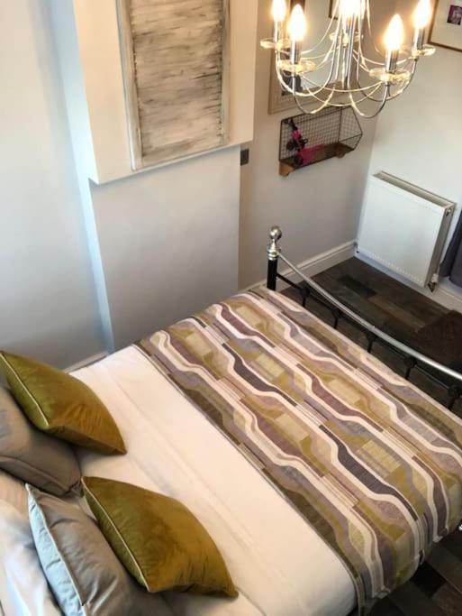 Mumbles - Modern Apartment With Panoramic Sea Views Oystermouth Екстериор снимка