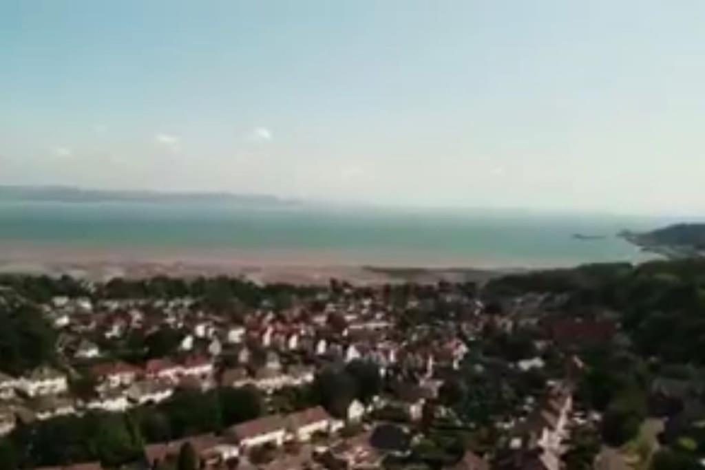 Mumbles - Modern Apartment With Panoramic Sea Views Oystermouth Екстериор снимка