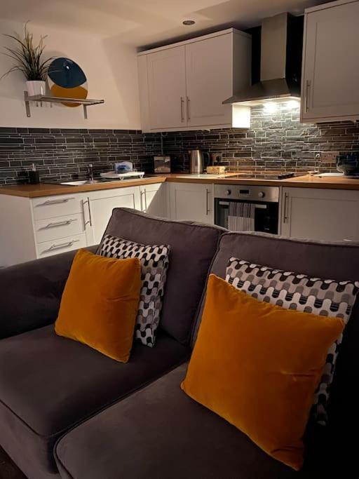 Mumbles - Modern Apartment With Panoramic Sea Views Oystermouth Екстериор снимка